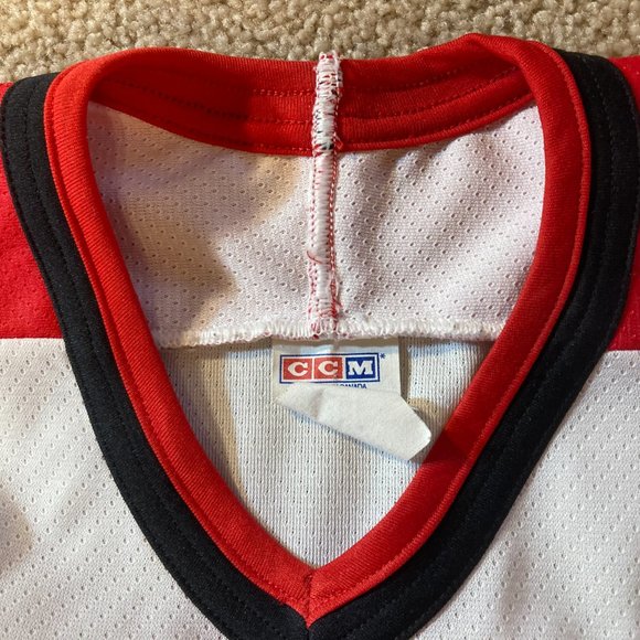 Vintage CCM Calgary Flames Mens Large L Sewn White Hockey Jersey - Picture 7 of 11